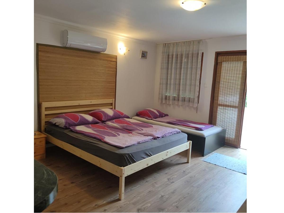 Emese Apartman Hajdúszoboszló Exteriör bild